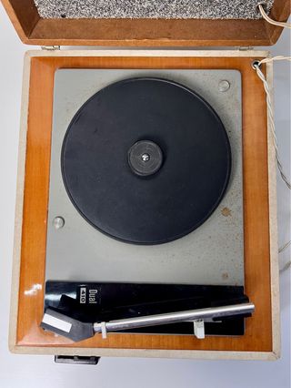 Tocadiscos Bettor y Silvano