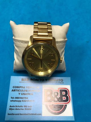 Reloj Nixon the Patrol 100M Dorado
