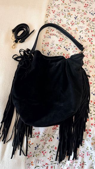 Bolso Zara flecos negro