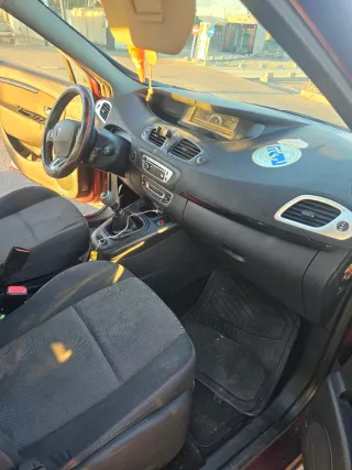 Renault Grand Scenic 2013