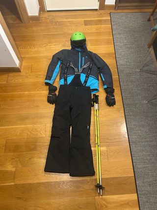 Pack esquí niño: pantalón, chaqueta, guantes, casc