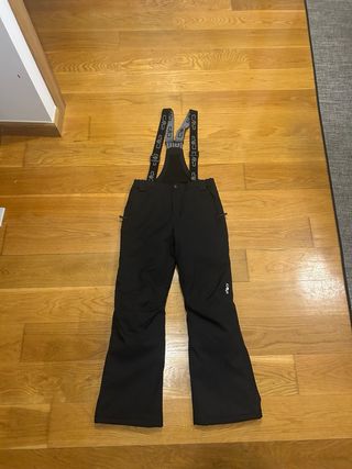 Pack esquí niño: pantalón, chaqueta, guantes, casc