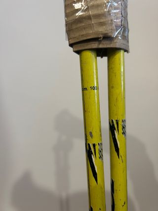 Pack esquí niño: pantalón, chaqueta, guantes, casc