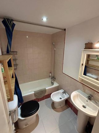 Se alquila habitación individual en TARIFA.