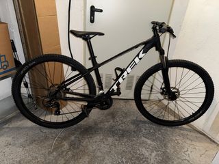 Bicicleta Trek Marlin Negra