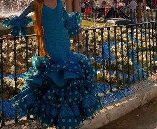 Vestido Flamenca Azul con Lunares Blancos