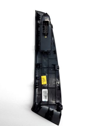 MANDO ELEVALUNAS TRASERO DERECHO HYUNDAI IX35 (2)