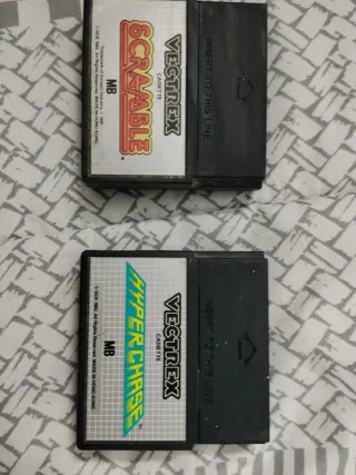 2 Cassettes Vectrex MB: Scramble y Hyper Chase