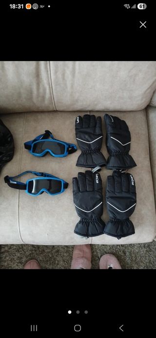 Gafas y guantes de esquí