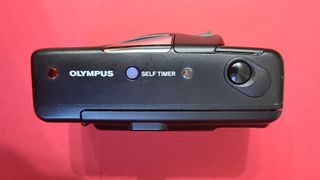 Cámara Olympus AF-10 Super Quartz Date.