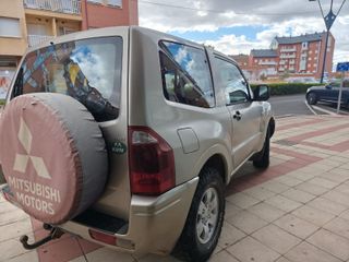 Mitsubishi Montero 2006