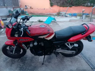 Yamaha Fazer 600
