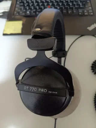 Beyerdynamic DT 770 PRO 250 Ohm Auriculares