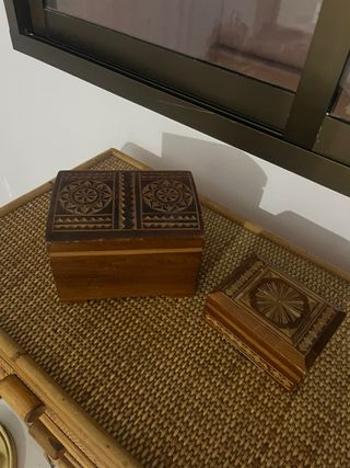 2 Cajitas de Madera Talladas