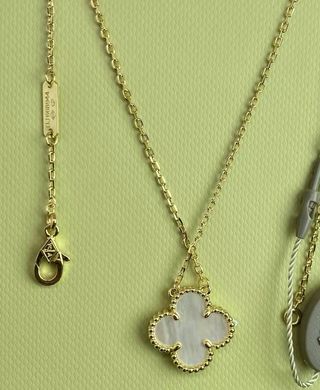 Collar Van Cleef & Arpels Oro Nácar Blanco