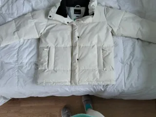 Roxy plumífero blanco nuevo