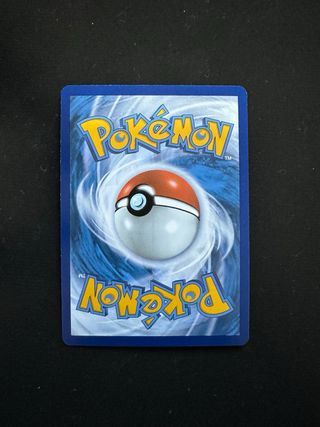 Carta Pokémon Bulbasaur, charmander y squirtle