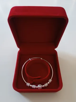 Pulsera ajustable plata en estuche regalo