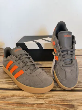 Adidas Barreda Gris Naranja