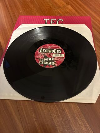 Lectrolux / The House is Surrounded