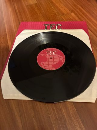 Lectrolux / The House is Surrounded