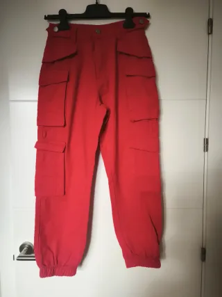 Pantalón Cargo Rojo, Talla XS