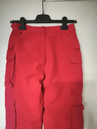 Pantalón Cargo Rojo, Talla XS