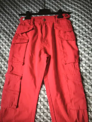 Pantalón Cargo Rojo, Talla XS