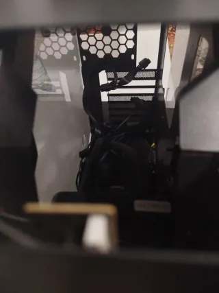 Caja de PC Negra marca nitro pc