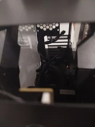 Caja de PC Negra marca nitro pc