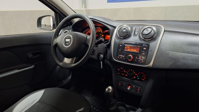 Dacia Sandero 2015