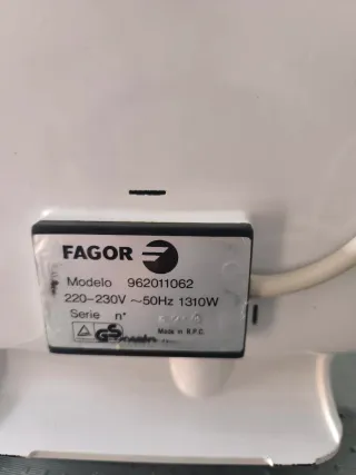 Sandwichera Fagor Negra