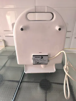 Sandwichera Fagor Negra