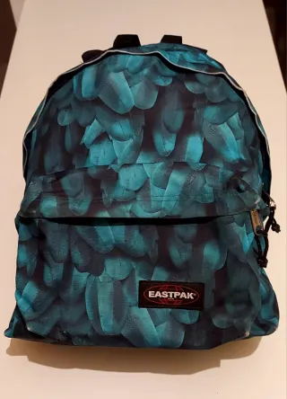 Mochila Eastpak verde azulado. Tamaño escolar