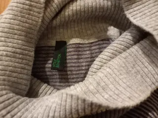 Jersey cuello alto, punto fino. Benetton talla M