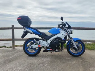 Suzuki GSR 600 0'6