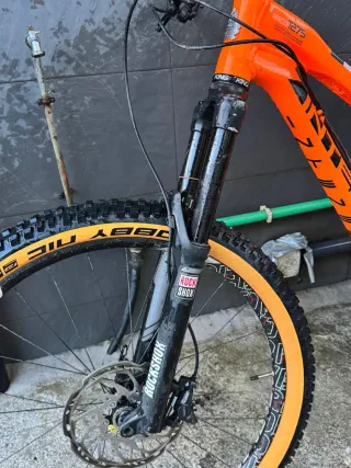 Bicicleta Descenso Intense T725