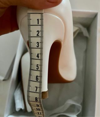 Zapatos de tacón blancos talla 37