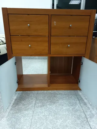Mueble aparador madera y cristal