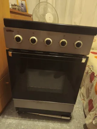 Cocina de gas con horno (butano)