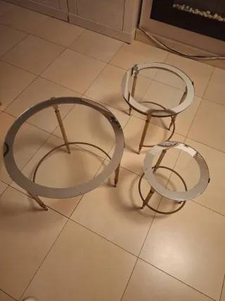 Mesas Nido Doradas con Cristal