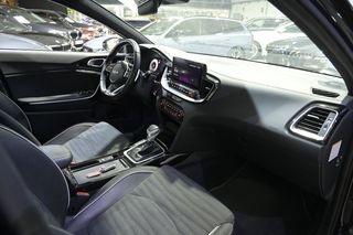 Kia Ceed   Tourer 1.5 MHEV 118kW160CV GT Line DCT