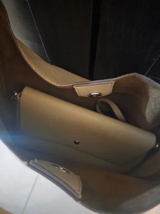 Bolso de hombro beige