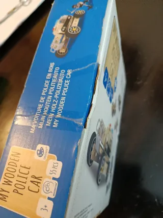 Coche de policía de madera para montar