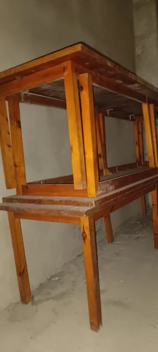 Mesas de madera de pino