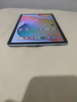 Samsung Galaxy Tab S6 Lite 64 GB + Teclado + Funda