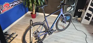 Bici carretera Cube Attain C:62 SLT 2026