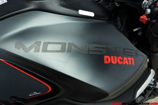 DUCATI MONSTER