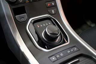 Land-Rover Range Rover Evoque 2.0L TD4 Diesel 110kW 150CV 4x4 SE