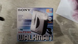 Sony Walkman WM-FX195 Radio Cassette Player